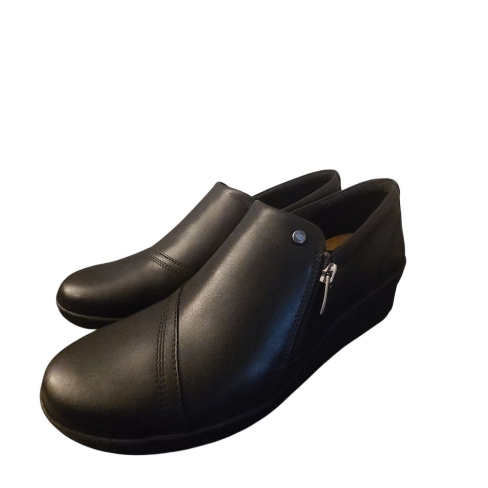 Clarks Women's Suttyn Zip Black Leather 26180145 Sz 10 New Nwob
